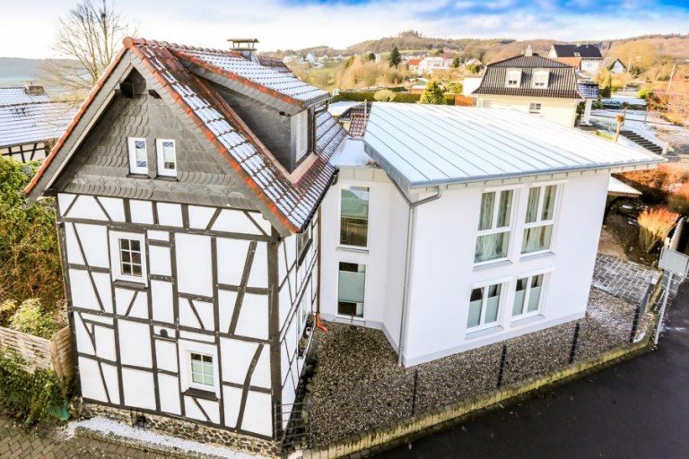  Ro�bach Einfamilienhaus 53547 Ro�bach Wied - Fachwerktraum mit modernem Anbau