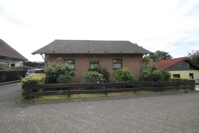  Ruppichteroth Einfamilienhaus 53809 Ruppichteroth - Einfamilienhaus